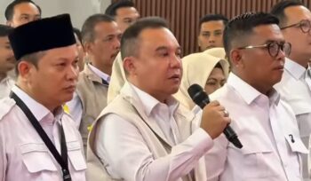 Ketua Harian DPP Partai Gerindra Sufmi Dasco Ahmad bersama Ketua DPD Gerindra Provinsi Banten Andra Soni dan Ketua DPC Gerindra Kota Tangerang, Turidi Susanto. Foto: TangerangPos 