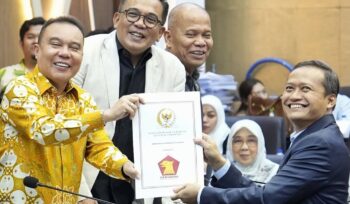 Wakil Ketua DPR RI Sufmi Dasco Ahmad saat memimpin Rapat Pleno Panja bersama pimpinan Baleg DPR RI, anggota Panja, serta perwakilan pemerintah membahas RUU tentang Pengaturan Reforma Agraria. Foto: Ist