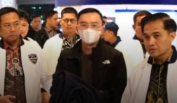 Tersangka FP saat Diamankan Personil Mabes Polri. Foto: Ist