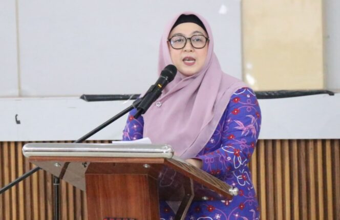 
 Wakil Bupati Tangerang, Intan Nurul Hikmah Saat membuka Jambore Ajang Kreativitas Pusat Informasi dan Konseling Remaja (PIK-R) se-Kabupaten Tangerang Tahun 2026 yang dilaksanakan di Aula Gedung Diklat Kitri Bhakti Curug. Foto: Ist