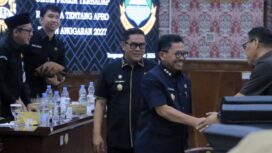 Wali Kota dan Wakil Wali Kota Tangerang Sachrudin-Maryono usai Rapat Paripurna DPRD Kota Tangerang. Foto: Ist