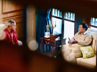 Presiden Prabowo Subianto saat menerima Kunjungan Menteri Luar Negeri (Menlu) Singapura Vivian Balakrishnan di Hambalang Bogor. Foto: Ist