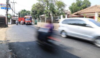 Jalan Iskandar Muda Neglasari Kini Mulus usai diperbaiki Pemkot Tangerang. Foto: Ist