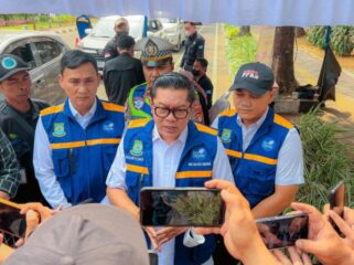 Wakil Wali Kota Tangerang Maryono Didampingi Kadis LH Kota Tangerang Yudi Pradana. Foto: Ist