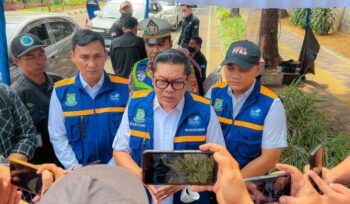 Wakil Wali Kota Tangerang Maryono Didampingi Kadis LH Kota Tangerang Yudi Pradana. Foto: Ist