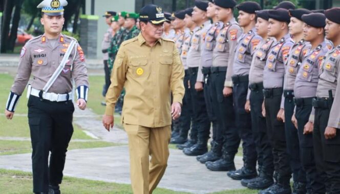 
 Bupati Tangerang Moch Maesyal Rasyid bersama jajaran Forkopimda Kabupaten Tangerang menggelar Apel Gelar Pasukan Pengamanan May Day Tahun 2026. Foto: ist