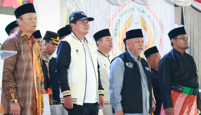 
 Bupati Tangerang Moch Maesyal Rasyid saat menghadiri pembukaan International Moslem Pencak Silat Championship (IMPSC) 2025 di Indomilk Indoor Stadium, Kecamatan Kelapa Dua, Kabupaten Tangerang. Foto: ist