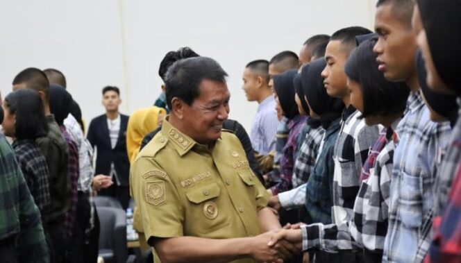 
 Bupati Tangerang Moch Maesyal Rasyid saat Menutup Pemusatan Pendidikan dan Pelatihan Paskibraka Kabupaten Tangerang Tahun 2026 resmi ditutup di Hotel Yasmin. Foto: Ist