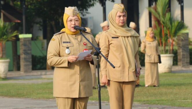 
 Wakil Bupati Tangerang Intan Nurul Hikmah saat saat apel Senin pagi, minggu kedua bulan Juni 2026 di Lapangan Raden Arya Yudhanegara. Foto: ist