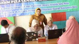 Wakil Bupati (Wabup) Tangerang, Intan Nurul Hikmah saat melakukan inspeksi mendadak (sidak) di Pasar Kelapa Dua. Foto: ist