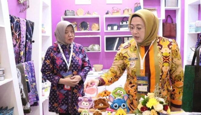 
 Wakil Bupati Tangerang, Intan Nurul Hikmah saat menghadiri pembukaan Trade Expo Indonesia (TEI) ke-41. Foto: Ist