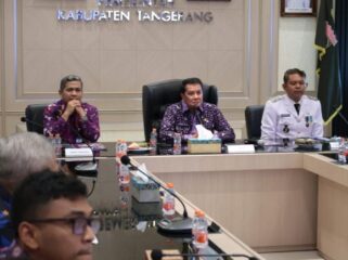 Bupati Tangerang Moch. Maesyal Rasyid mengikuti proses penilaian Lomba Kelurahan Tingkat Provinsi Banten Tahun 2026 yang diwakili oleh Kelurahan Tigaraksa, Kec. Tigaraksa. Foto: ist