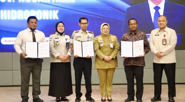 Wakil Bupati Tangerang Intan Nurul Hikmah saat menghadiri kegiatan Focus Group Discussion (FGD) Kelompok Layanan Bimbingan Integrasi (Kelayan Binter) sekaligus peluncuran aplikasi STAR-PK Bapas Kelas II Ciangir yang digelar di Aston Cimone Hotel & Convention Center, Kota Tangerang. Foto: Ist