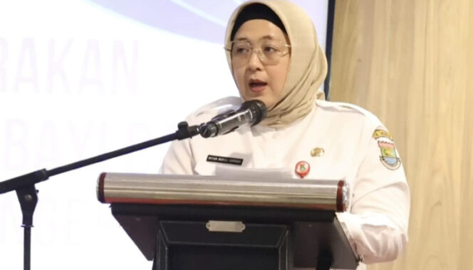 
 Wakil Bupati Tangerang Intan Nurul Hikmah saat membuka di Pertemuan Tim Gerakan Penyelamatan Ibu dan Bayi Baru Lahir di Kabupaten Tangerang di Hotel Vega Gading Serpong. Foto: ist