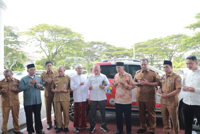 
 Peluncuran satu unit mobil operasional Unit Pengumpul Zakat (UPZ) oleh Wali Kota Serang, Budi Rustandi. Foto: ist