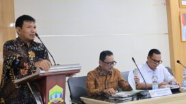 Kasatgas Koordinasi dan Supervisi (Korsup) Wilayah II KPK, Arif Nurcahyo, dalam Rapat Koordinasi Pengawasan Program Kerja Tahun Anggaran 2026 dan Program Prioritas Daerah Kota Serang di Aula Lantai 1 Setda Kota Serang. Foto: Ist