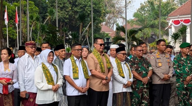 Gubernur Banten Andra Soni dan Wali Kota Serang Budi Rustandi saat Pembukaan Harmony Speech Festival Berbasis Dalil Kitab Suci Lintas Agama di Kota Serang Tahun 2026 di Gedung Negara Provinsi Banten. Foto: Ist