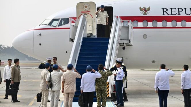 
 Presiden Prabowo Subianto bertolak menuju Pekanbaru, Riau, pada Senin pagi, 24 Agustus 2026. Foto: BPMI Setpres.